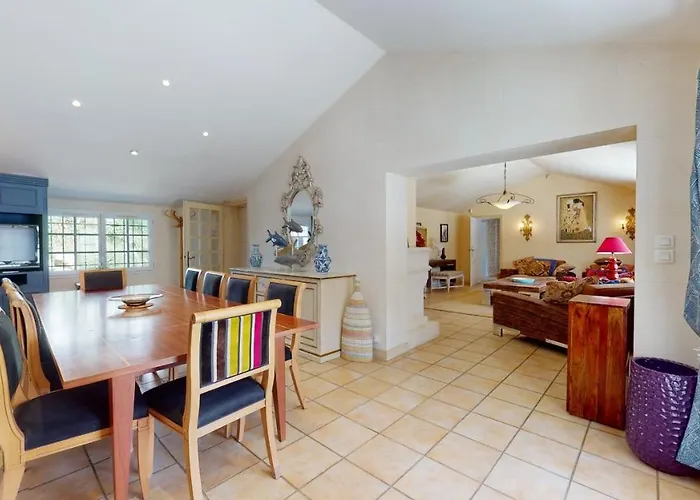 別荘 Des Vagues ブルティニョール・シュル・メール