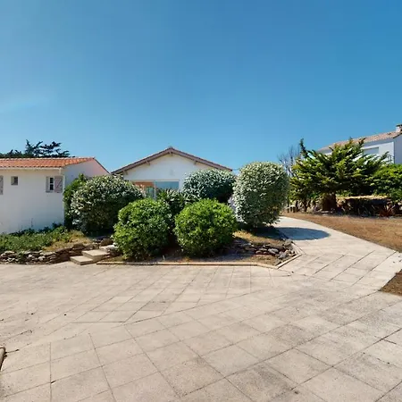 Des Vagues Holiday home *